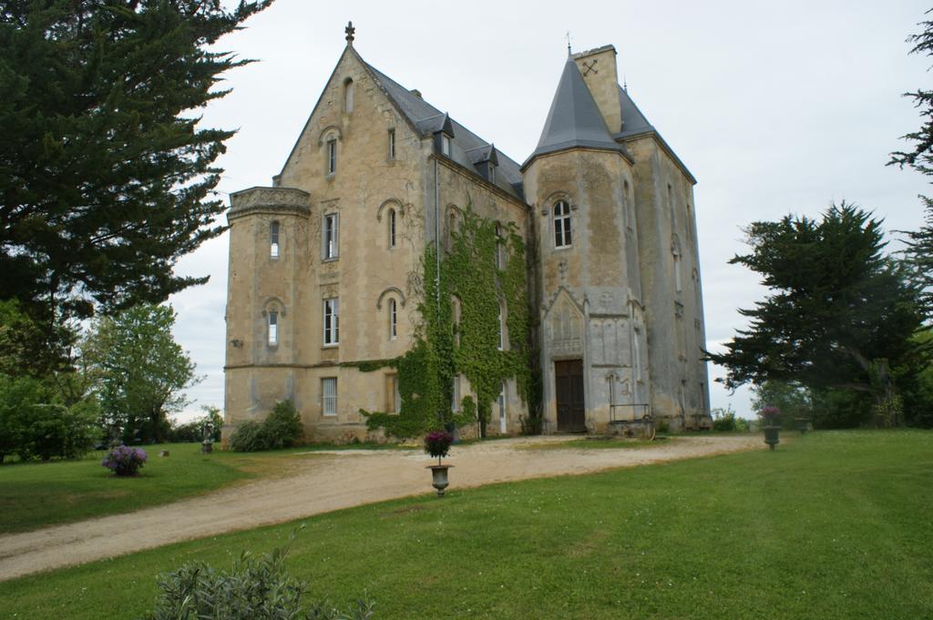 Bed and Breakfast Chateau Fauchey à Cadillac Extérieur photo
